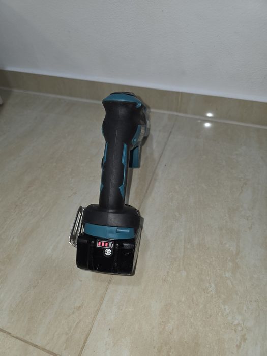 Masina de înșurubat autofiletanta Pentru rigips Makita DFS 452