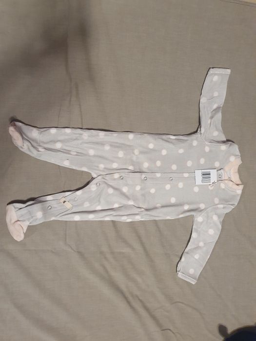 Бежешки спален гащеризон