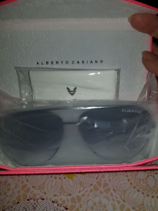 Очки солнцезащитные