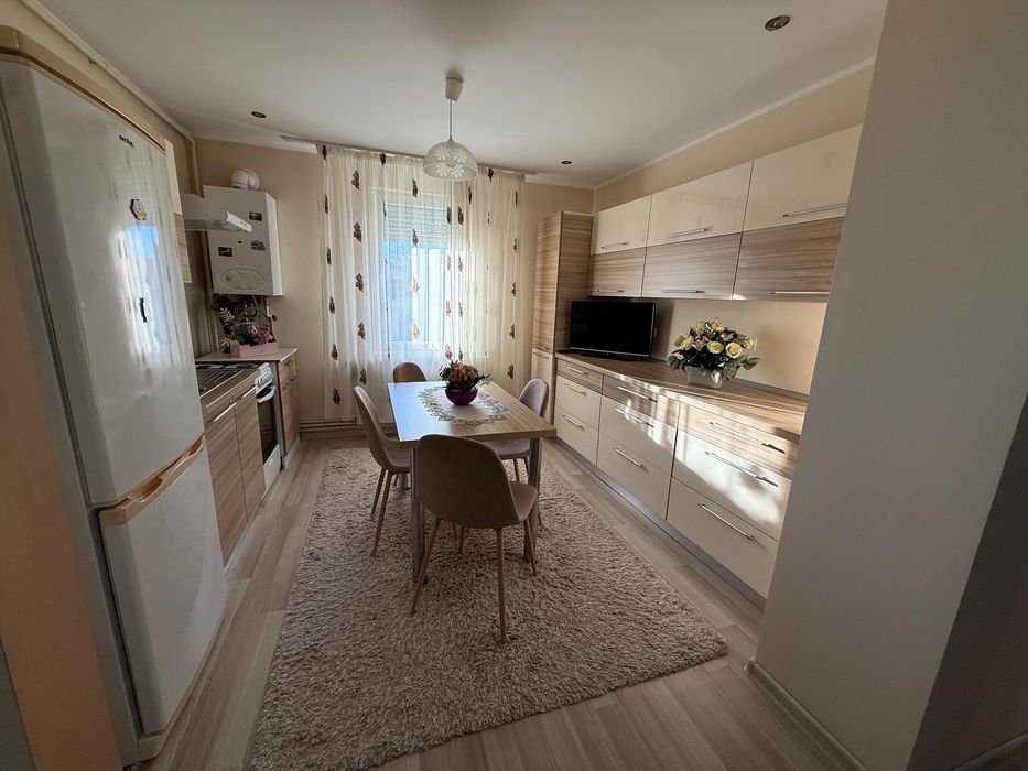 Apartament 3 camere, 77 m2, complet mobilat si utilat