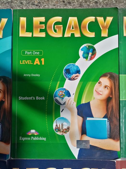 Комплект за 8 клас по английски, раб. листи по БЕЛ и учебник по ИТ