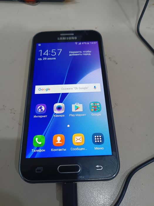смартфон Samsung Galaxy J2