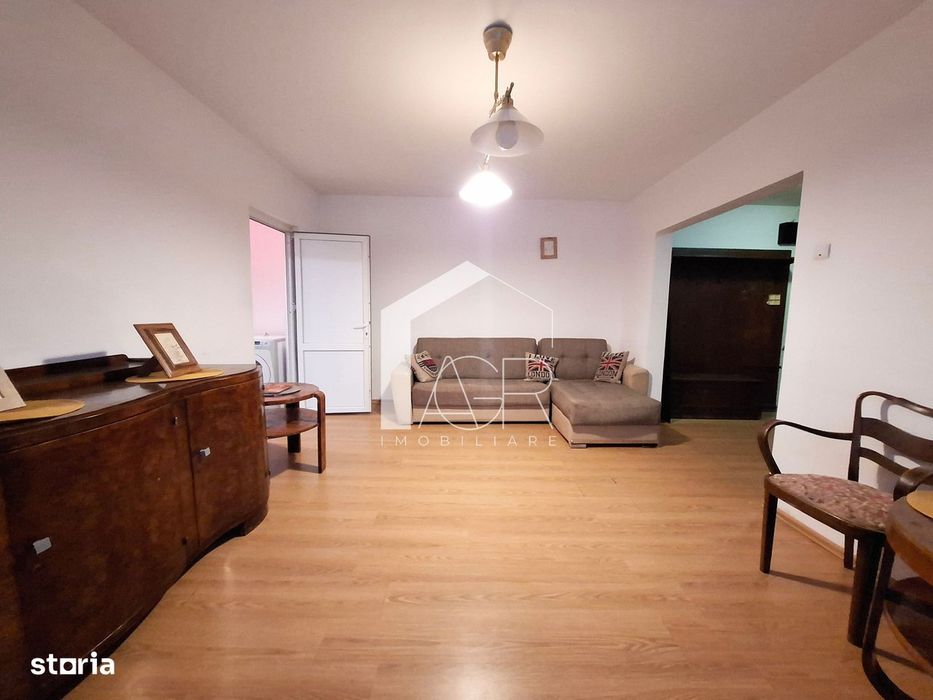 Apartament cu 2 camere de vanzare, zona Central
