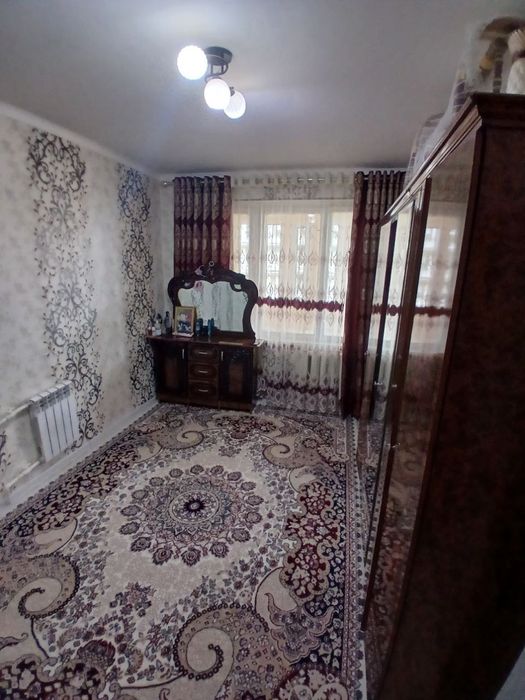 2 xonali podyezdli sotiladi