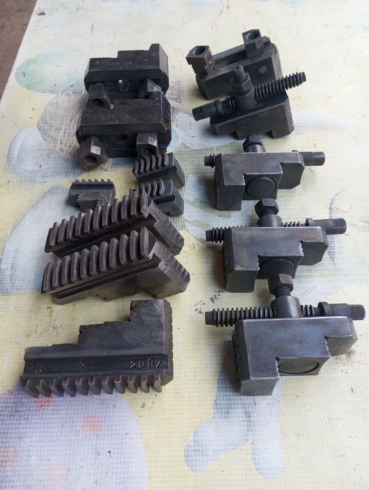 Universal strung și bacuri