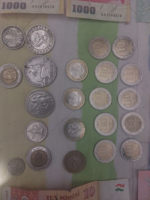 80 лет монетой разные