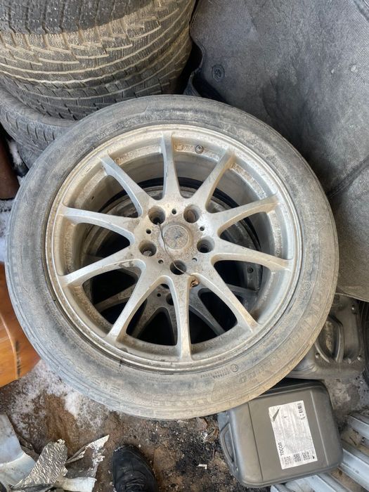 продам титанки с покрышкой от мерседес р17