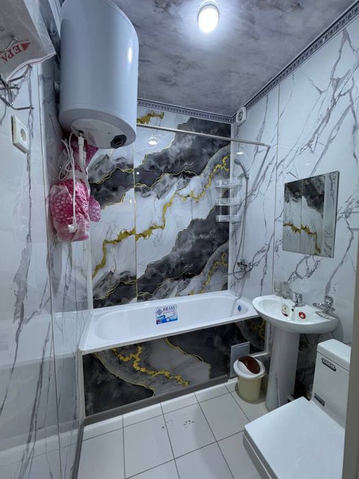 Сдается 2х комнатная квартира на 2 этаже Крытый рынок 400 $