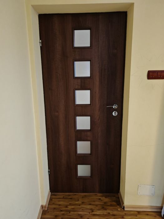 Usa uși casa interior în stare perfectă