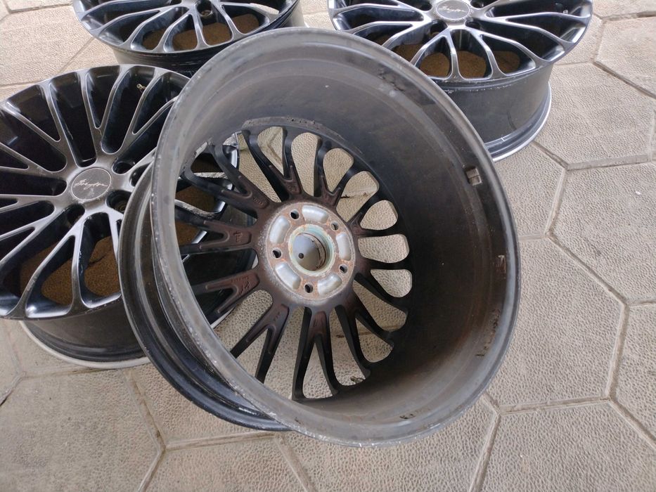 Breyton Race LS Matt Black 19'' 5x120