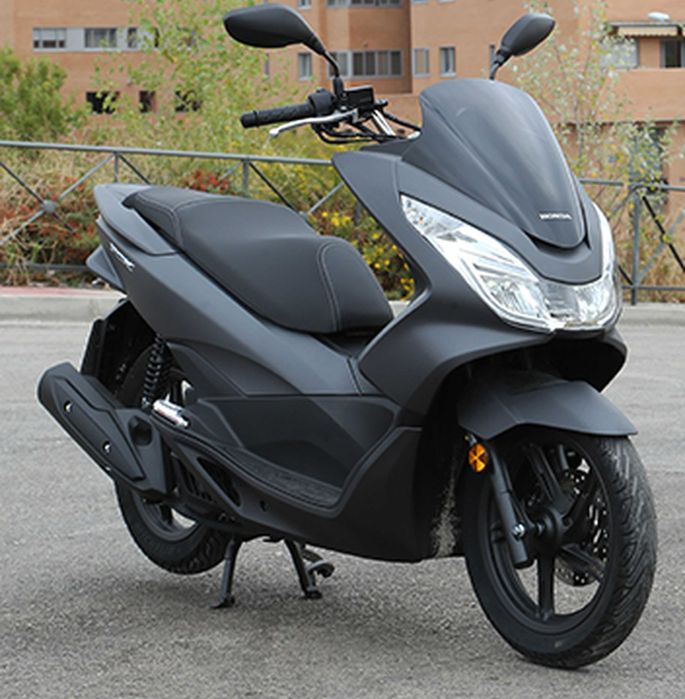 Honda pcx 125 150 / 2014 / 2017 на части пластмаси