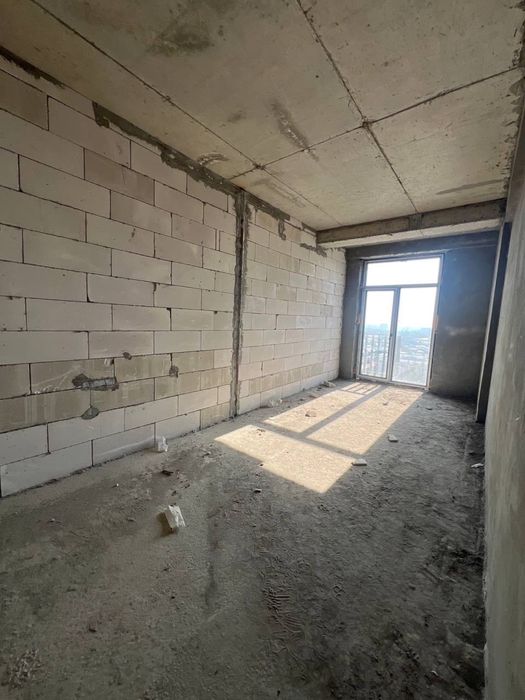 Срочно квартира в новос дилом комплексе Euro House