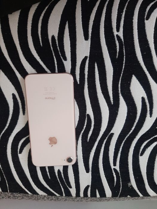 Айфон 8 сатылады