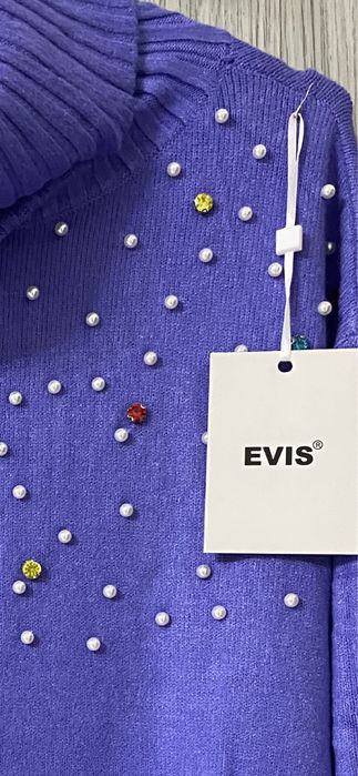 Vand bluza moderna groasa marime universala .. se poate purta over siz