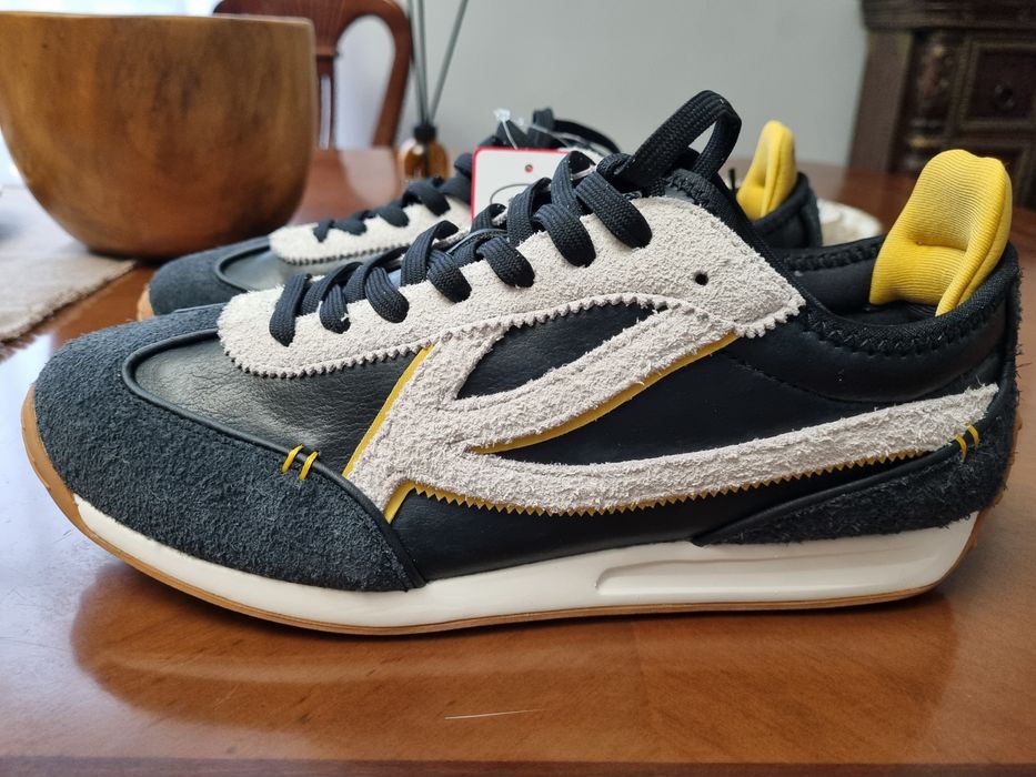 Продам кроссовки Kappa