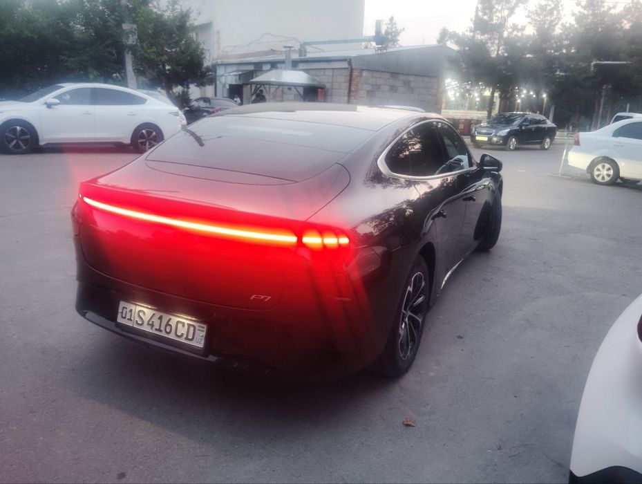 Авто XPeng
Запас хода (NEDC) – 450 км
Цвет автомобиля 
Разгон до 100 к