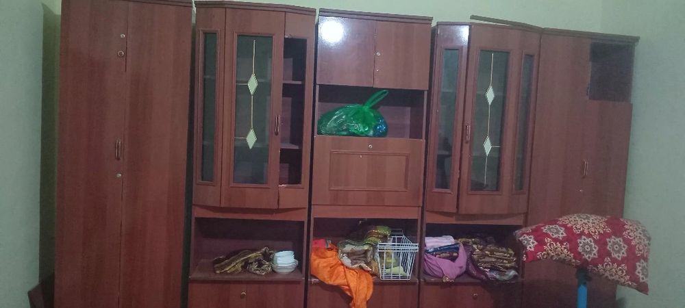 Стенка сотилади. Холати зур.