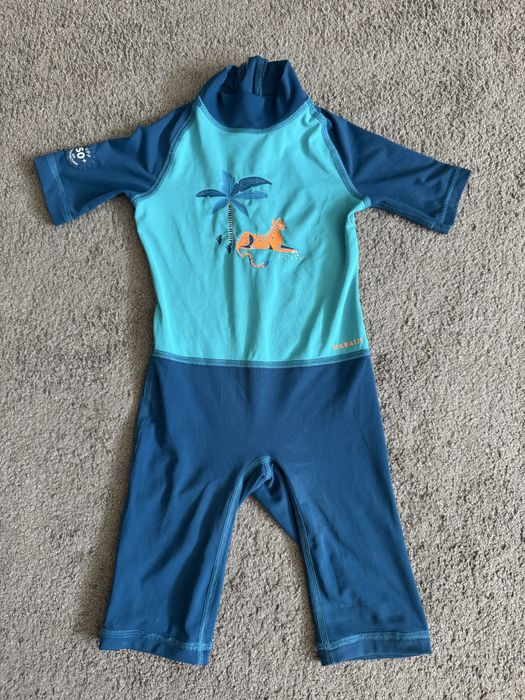 Combinezon anti UV UPF 50+ costum inot 2 ani Nabaji