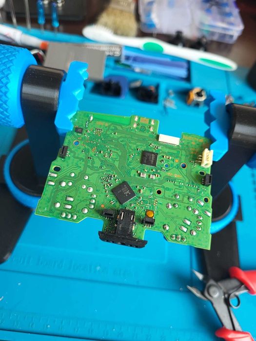 Reparatii Controller Maneta PS5, Xbox - Eliminare definitiva Stick-Drift cu TMR (magnetic)