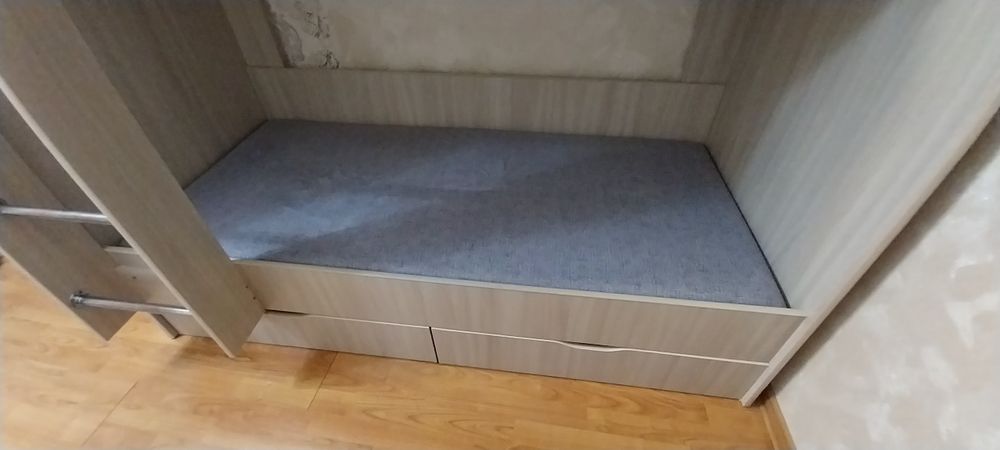 Кровать двухъярусная