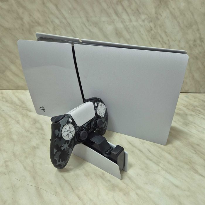 PlayStation 5 Slim cu Disk 1tb cu cabluri si 1 maneta + Stand Incarcare manete Zeus Amanet Rahova 35809