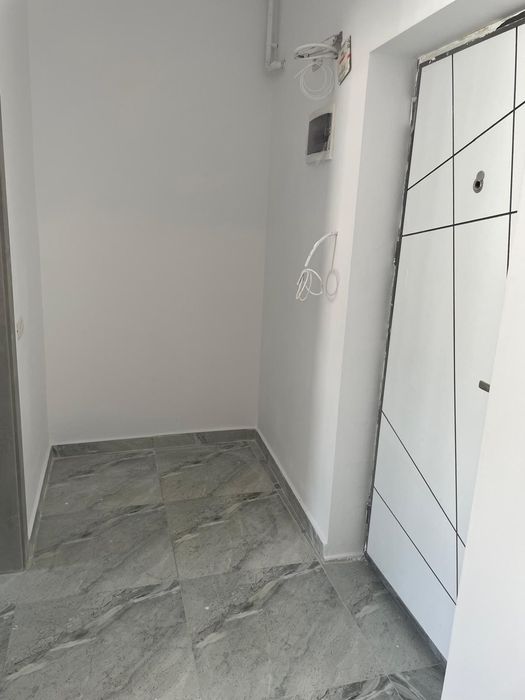 Vând garsoniera Militari Residence(Weiner Palada)