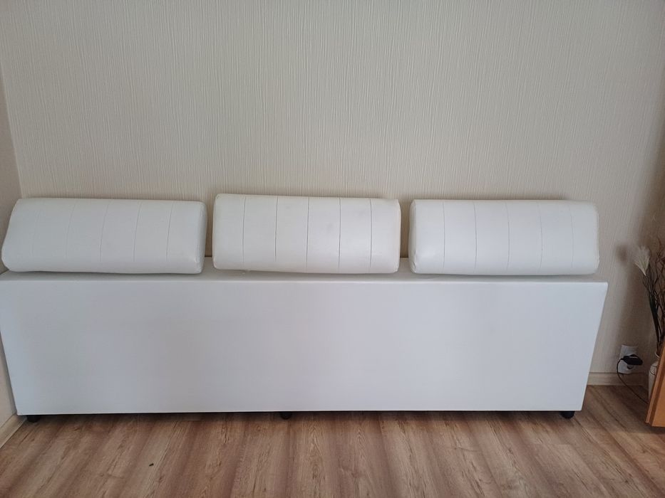 Гръб за ъглов диван