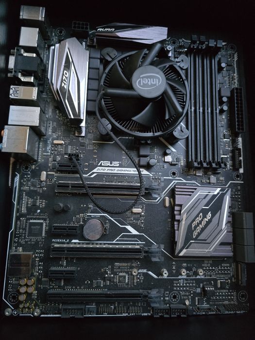 procesor i7 7700 second hand si noi de vanzare • Anunturi • OLX.ro
