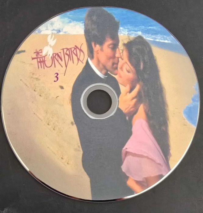 4 DVD-uri cu serialul The Thorn Birds