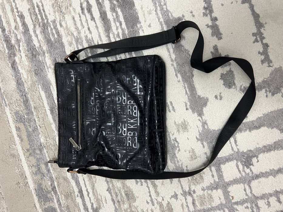 Продам сумку Bikkembergs