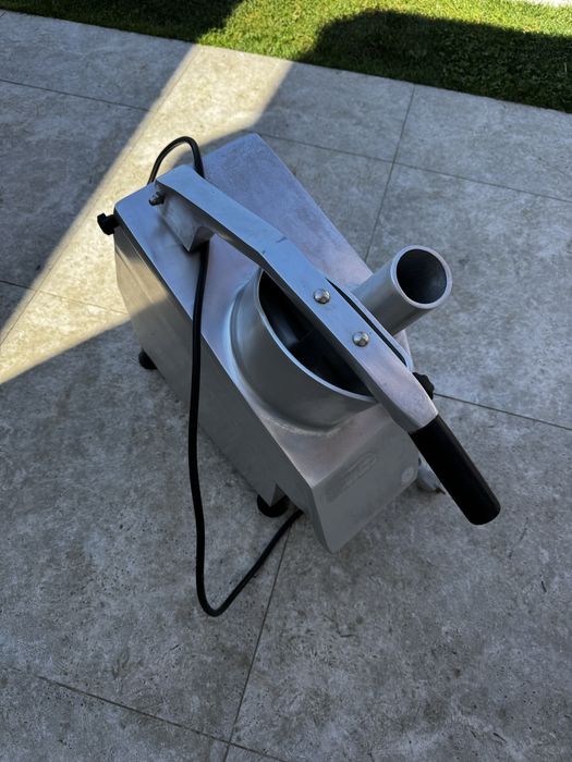 Vand masina , aparat de razuit legume, cascaval, robot de bucatarie