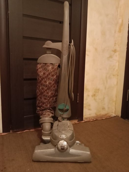 Пылесос сатылады