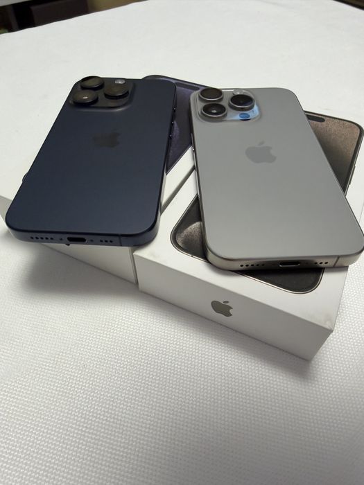 Vand 2 iPhone 15 PRO 256 GB IMPECABILE!