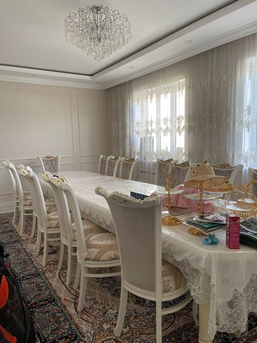 Стол сатылады жаңа