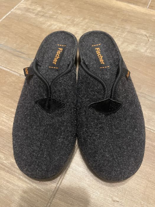 Papuci de casa din lână