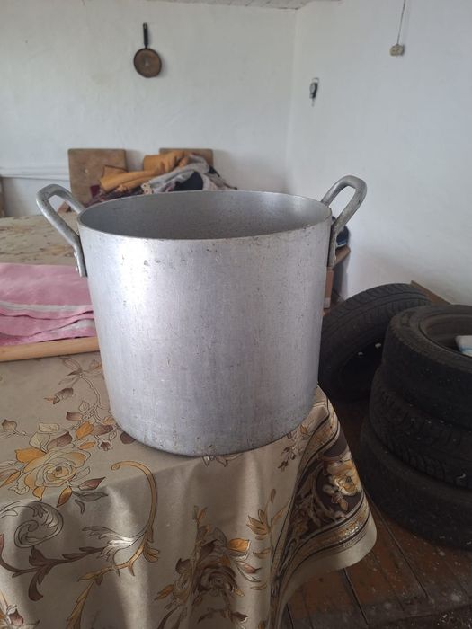 Бачки продам большие за 6тыс