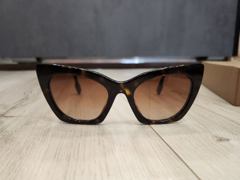 Burberry Слънчеви очила