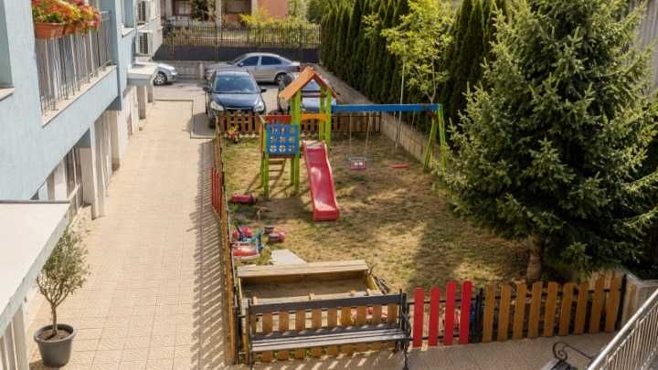 Тристаен апартамент в Кръстова вада