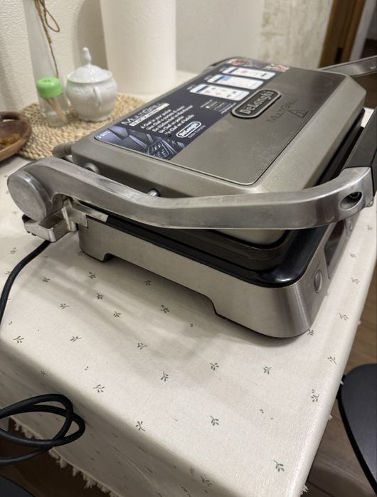 Гриль delonghi 1030d