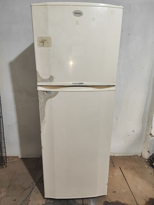 Холодильник рабочий