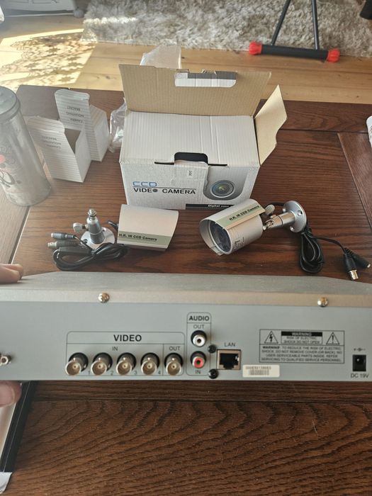 DVR H-264 si Doua Camere