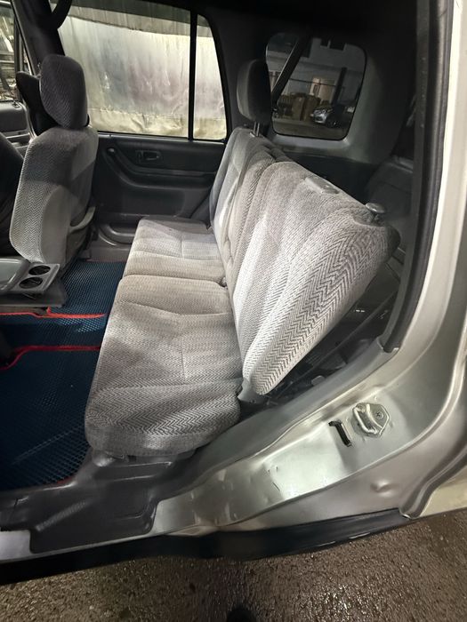 Авто машина Honda CR-V 1997