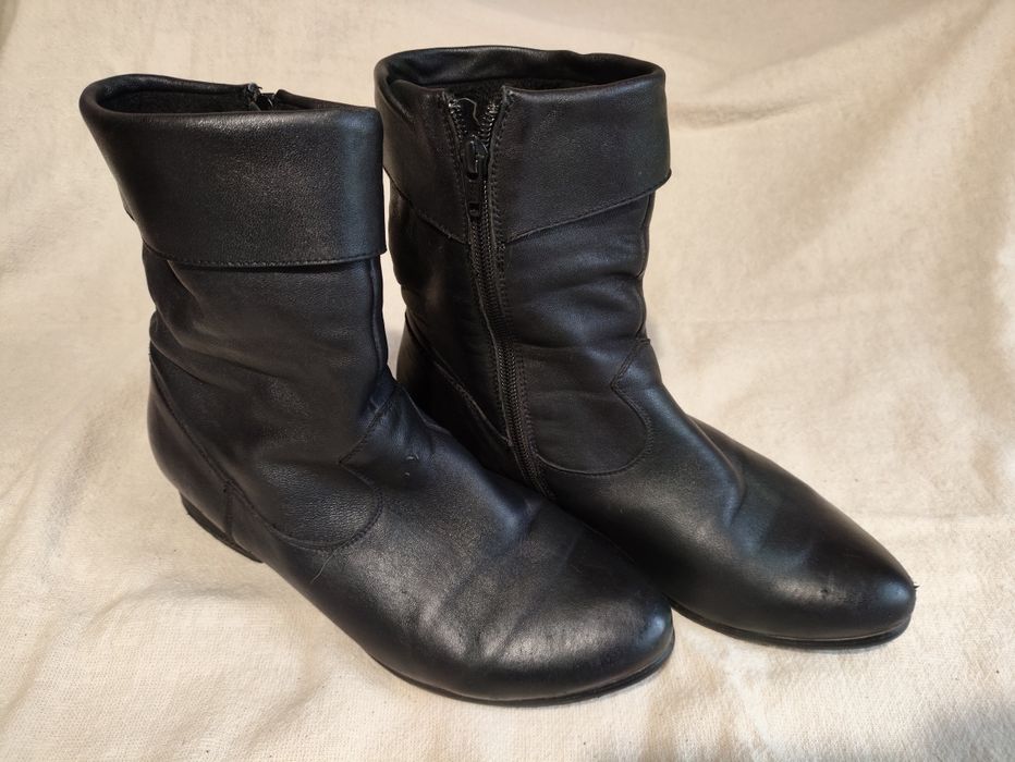 Продаю кожаную обувь