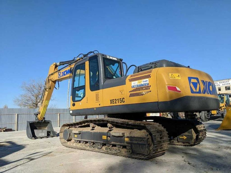 Гусеничный экскаватор UZXCMG XE215G Куб 1,0 Длина стрелы 9,6 м