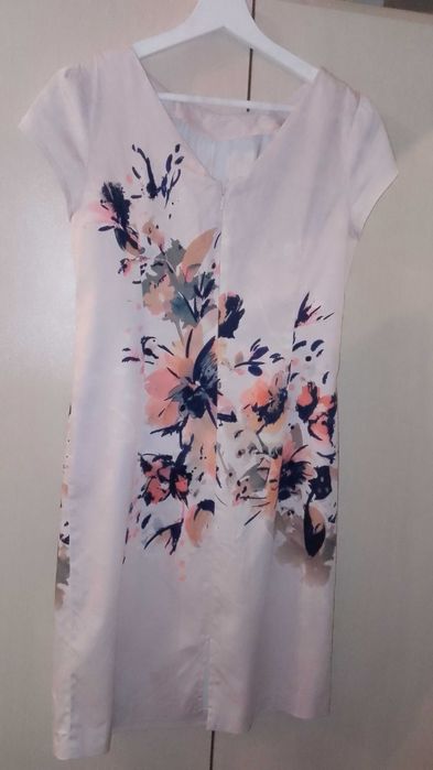 Стилна дамска рокля