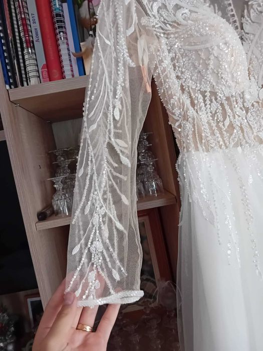 Vând rochie de mireasă și accesorii