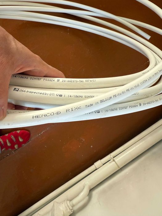 Шланг для напольного теплого пола Henco металлопласт (Бельгия)