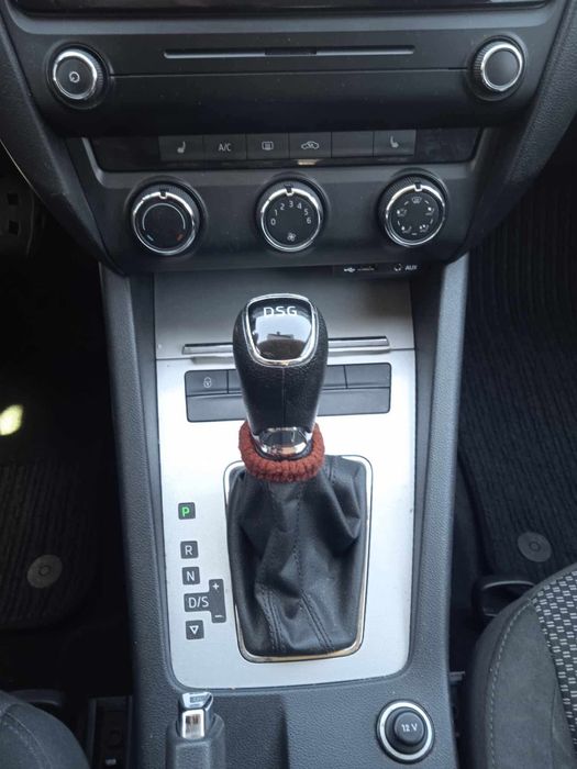 Продавам Шкода Октавия