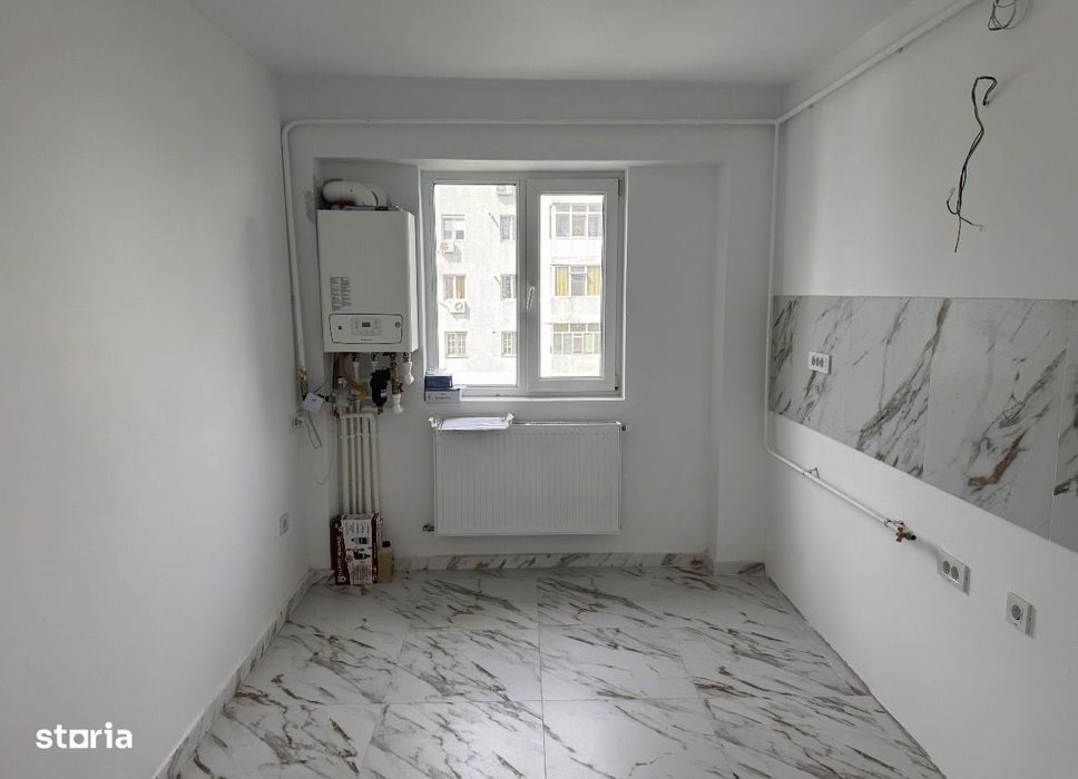 Apartament cu 4 camere de vânzare în zona Calea Călărașilor