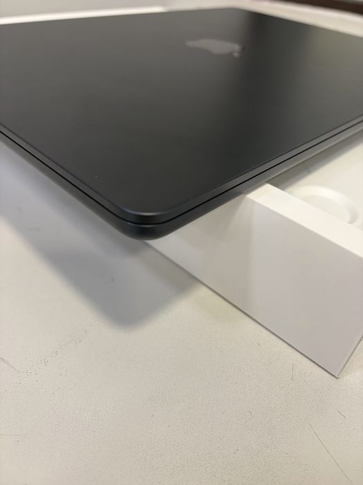 MacBook Air 15 m2 8/512